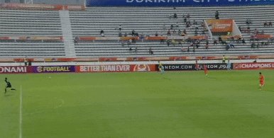 KAIYUN SPORTS-鲁粤门将亚冠联袂秀低级失误 两人都曾入选国青队